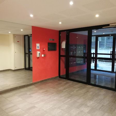 Appartment With Garden - Chaville Buitenkant foto