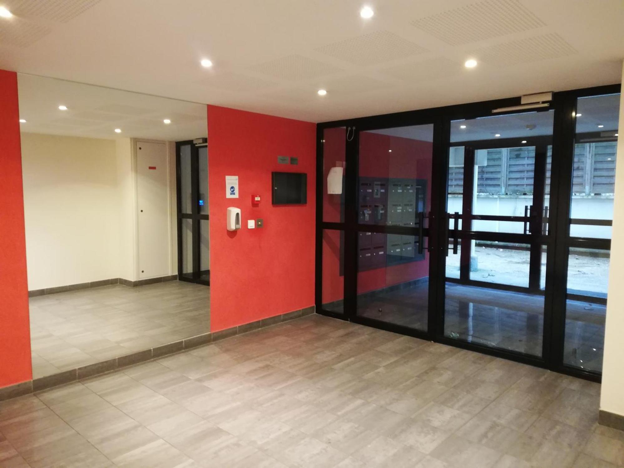 Appartment With Garden - Chaville Buitenkant foto